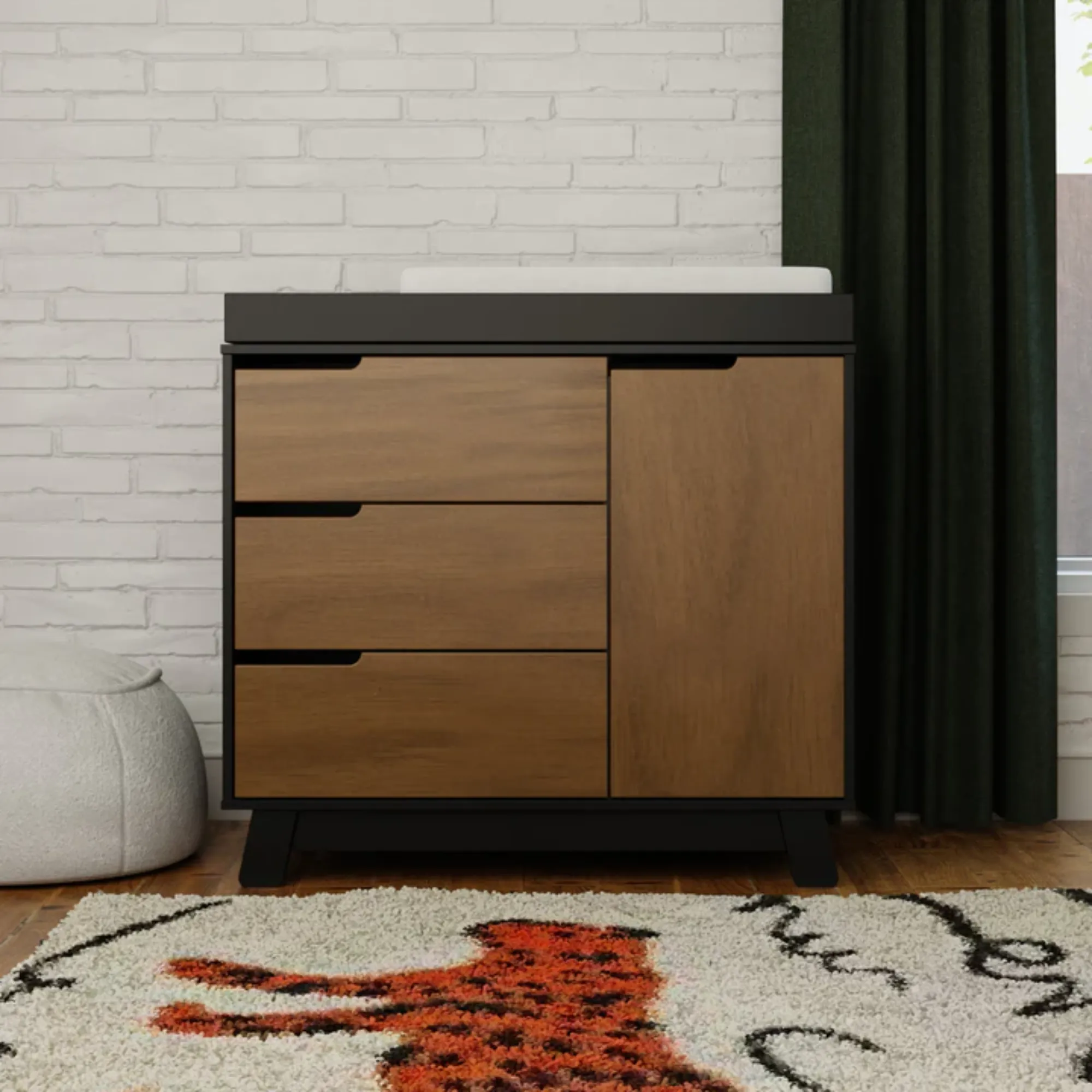 BABYLETTO Hudson 3-Drawer Changer Dresser with Removable Changing Tray