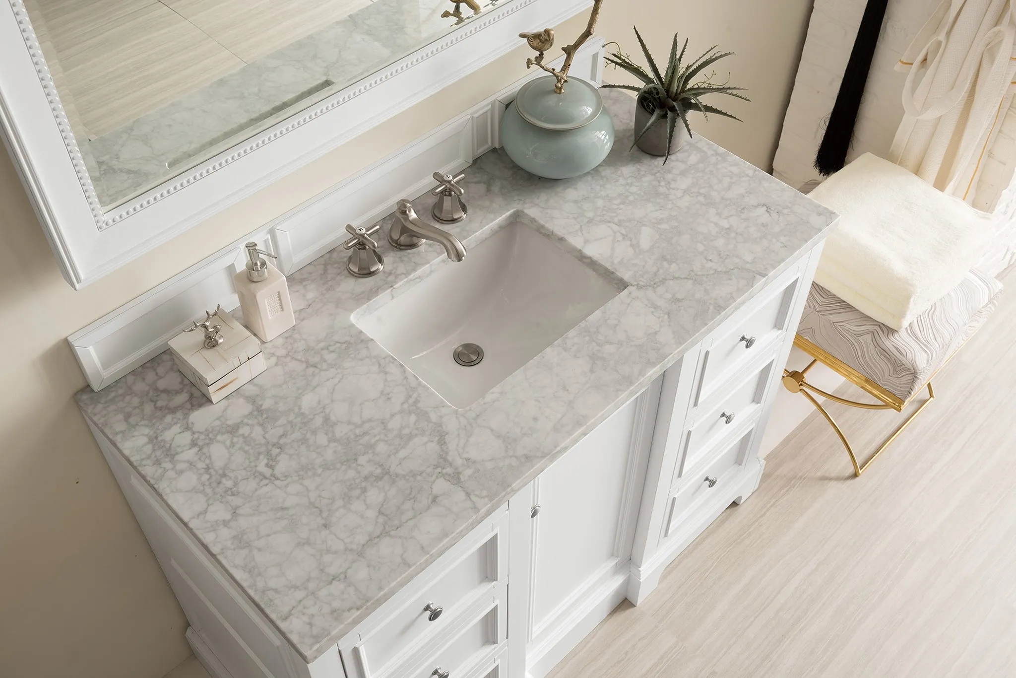 De Soto 48" Single Bathroom Vanity in Bright White