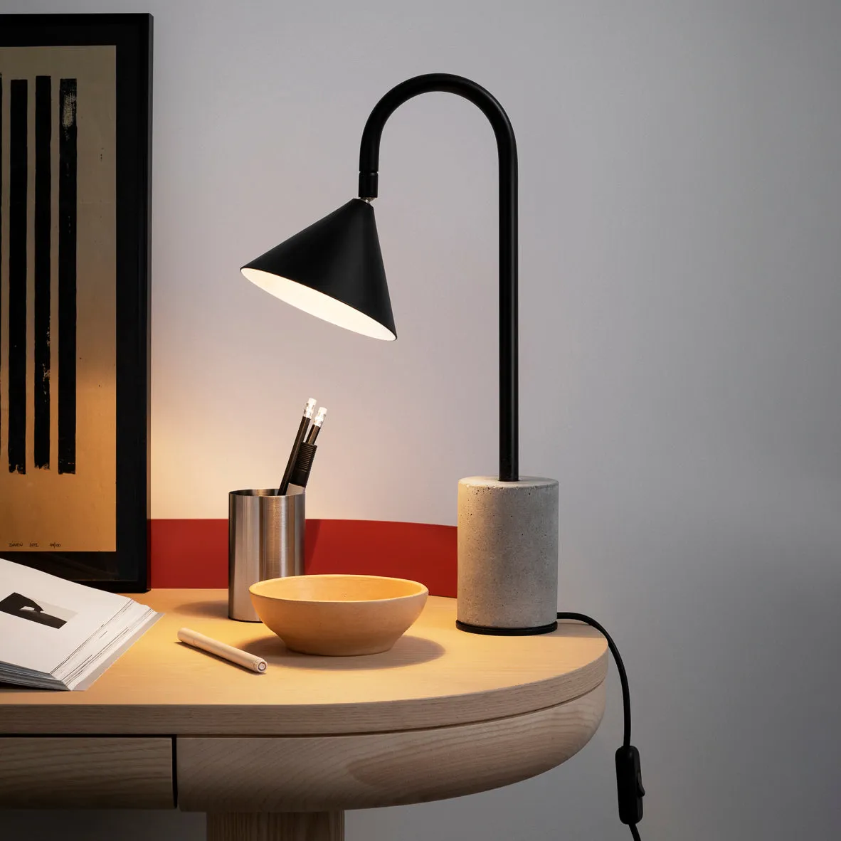 Ozz Desk Lamp