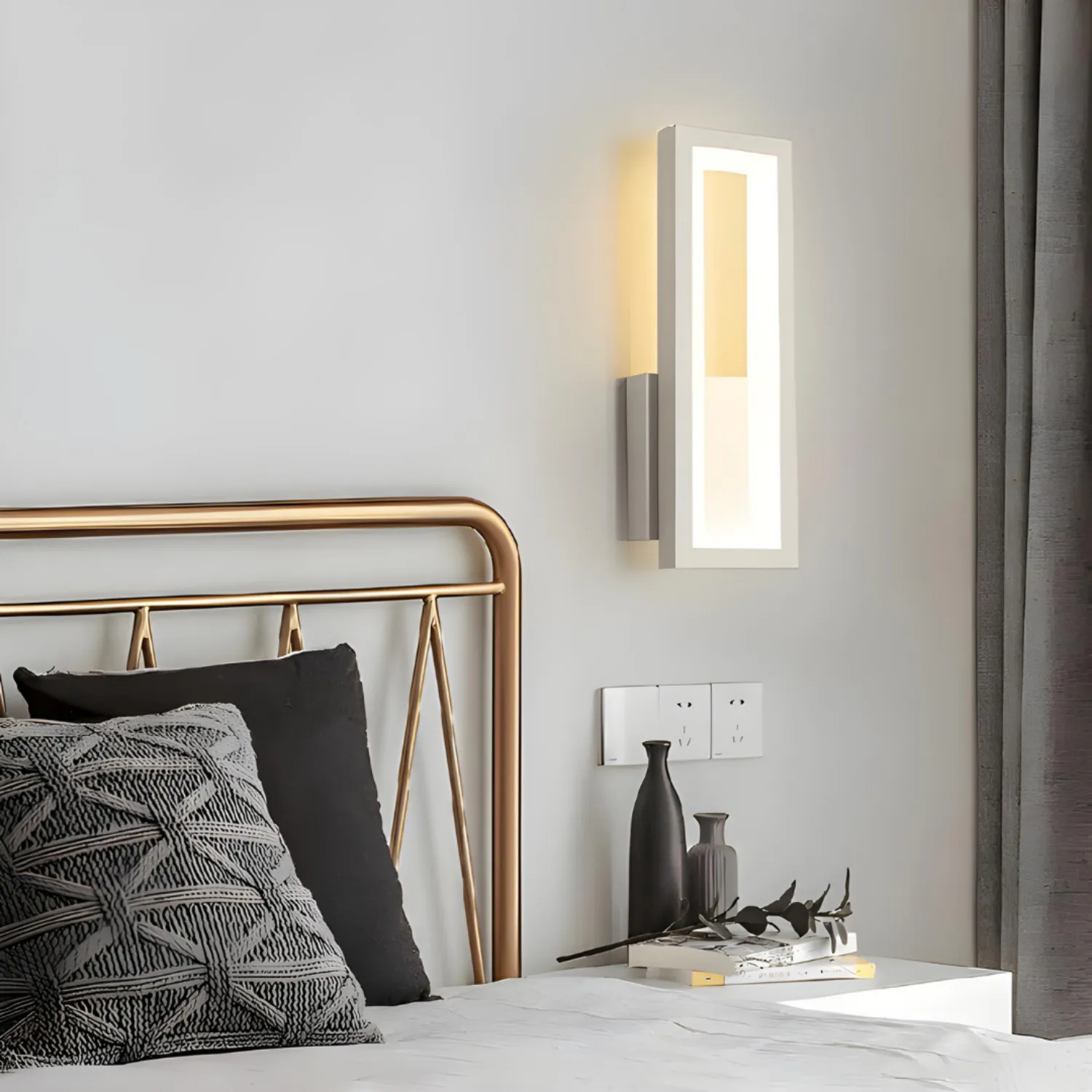 Tromsø – Modern LED Wall Light Fixture