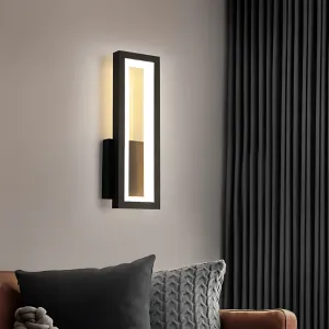 Tromsø – Modern LED Wall Light Fixture