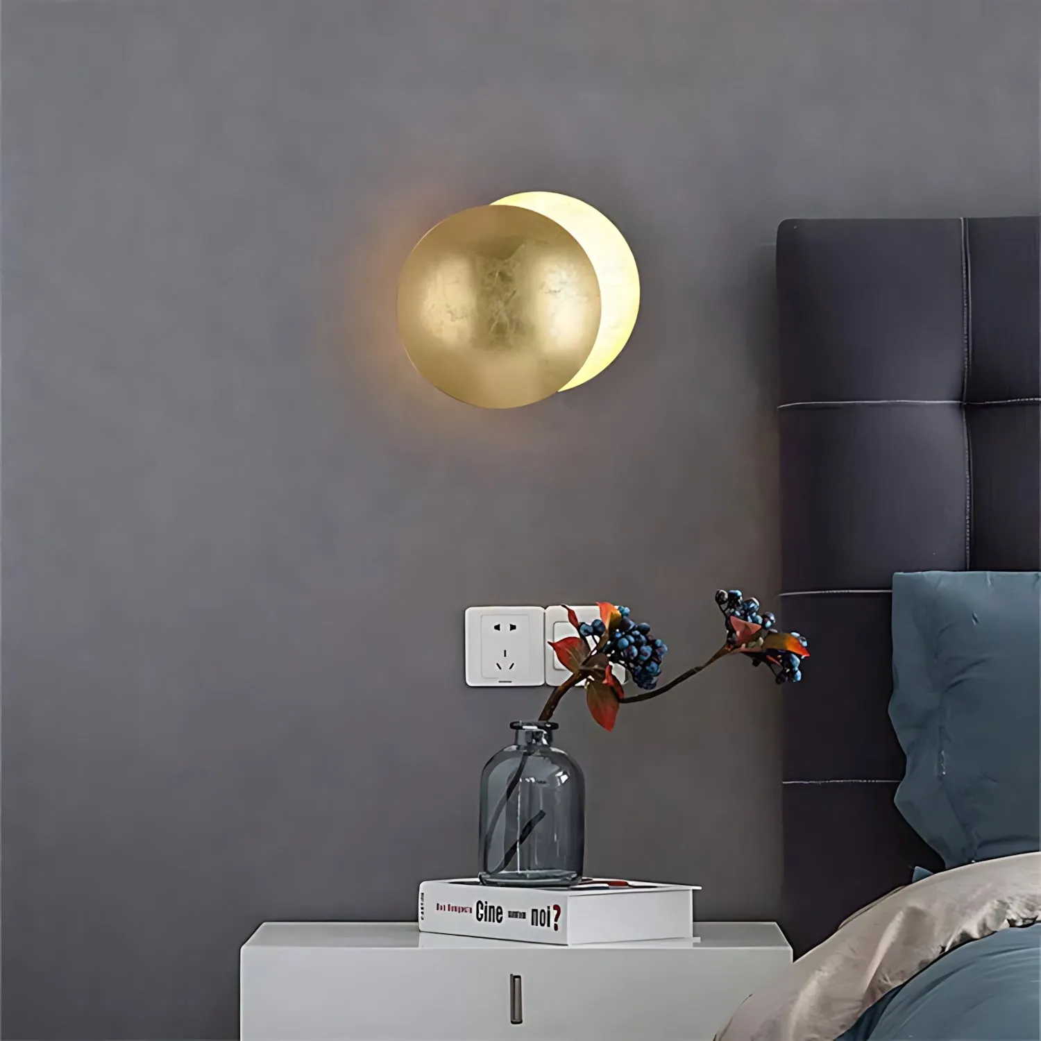 Unique Eclipse 360-Degree Rotating LED Wall Lamp